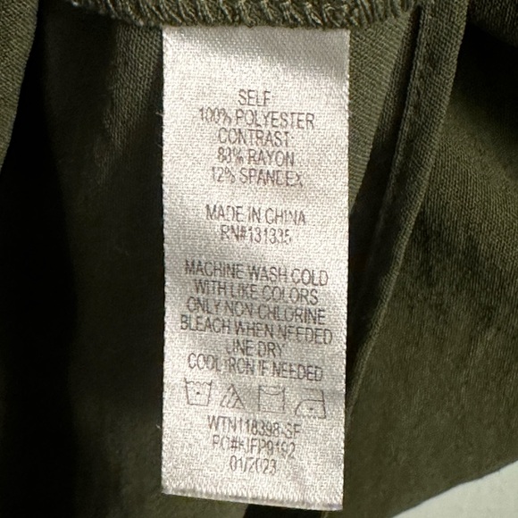 Army green tank with overlapping back - Picture 3 of 3